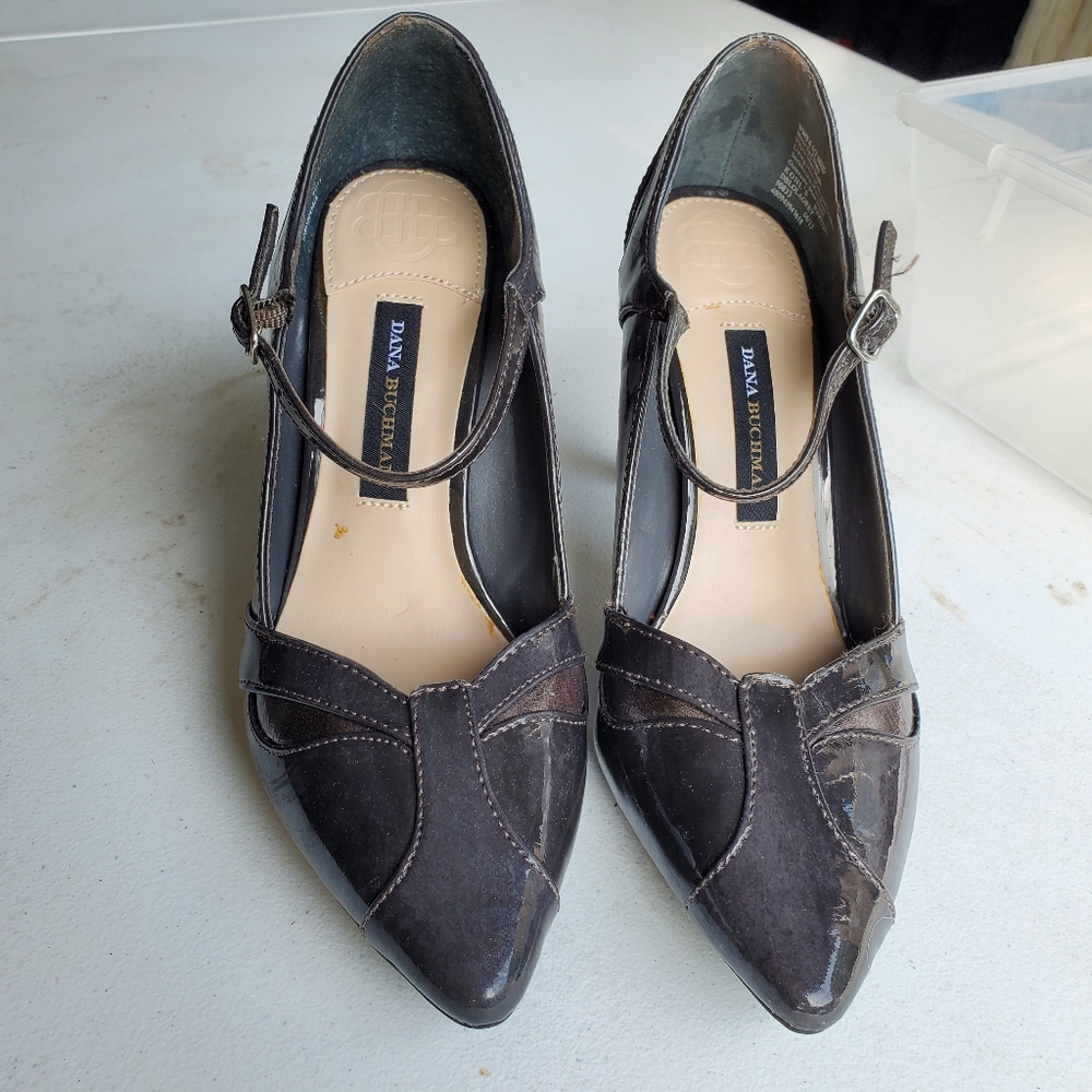 Dana Buchman shoes